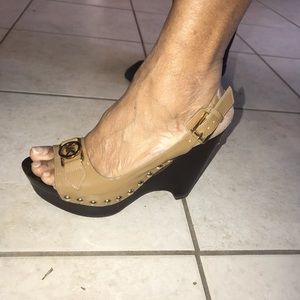 Michael Kors Charm Sling shoe